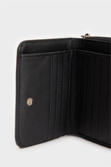 Woman Faux Leather Wallets