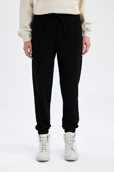 بنطلون سويت بانتس جوجر قصة عادية بأستك من تحت وجيب