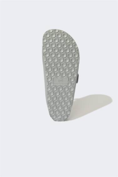 إيفا شبشب منزلي بإبزيم بسوار مزدوج