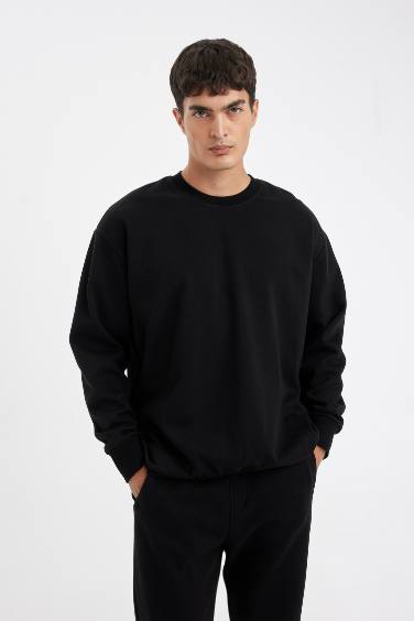 Siyah Oversize Geniş Kalıp Bisiklet Yaka Kalın Kumaş Basic Düz Sweatshirt