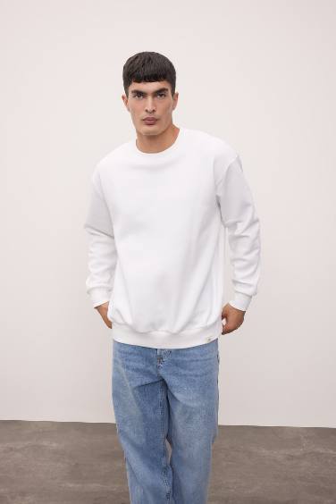 Oversize Geniş Kalıp Bisiklet Yaka Kalın Kumaş Basic Düz Sweatshirt