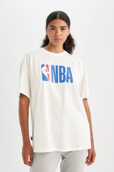 DeFactoFit NBA Wordmark Oversize Fit Bisiklet Yaka Kısa Kollu Tişört