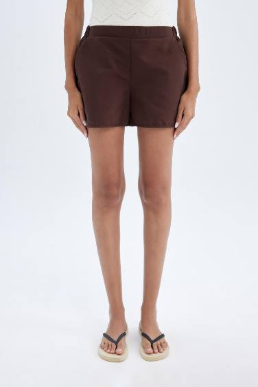 شورت بحر حريمي بني قصة عادية من Fall in Love