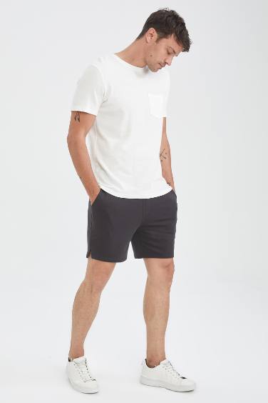 Slim Fit Basic Drawstring Shorts With Pockets