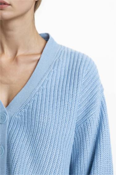 Regular Fit V Yaka Basic Düz Düğmeli Triko Hırka