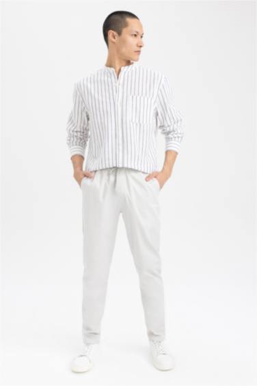 Chemise À Manches Longues Et Col Montant De Coupe Moderne