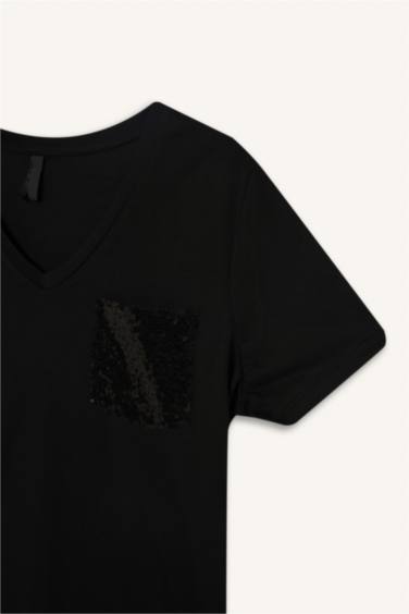 Regular Fit V-Neck Short Sleeve T-Shirt