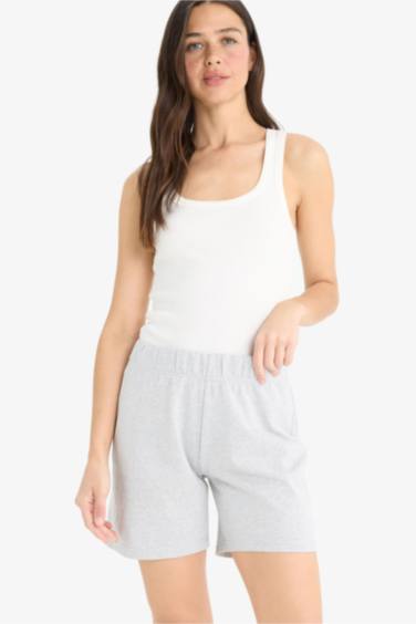 Regular Fit Normal Waist Straight Leg Thin Fabric Bermuda Shorts