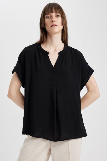 Crew Neck Regular Fit Short Sleeve Blouse