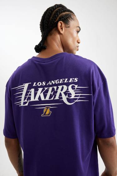 DeFactoFit NBA Los Angeles Lakers Oversize Fit Geniş Kalıp Bisiklet Yaka Sırt Baskılı Pamuklu Kısa Kollu Tişört