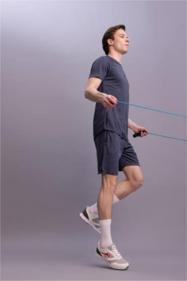 شورت رياضي سليم فيت