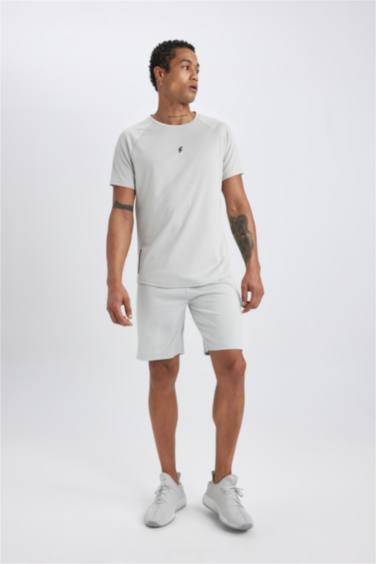 شورت رياضي سليم فيت ستاندارت من DeFactoFit