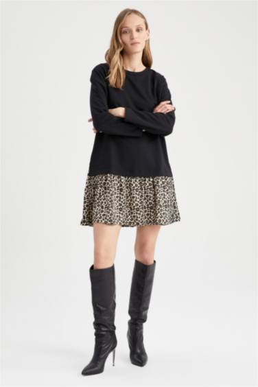 Patterned Flounce Skirt Detail Sweat Dress