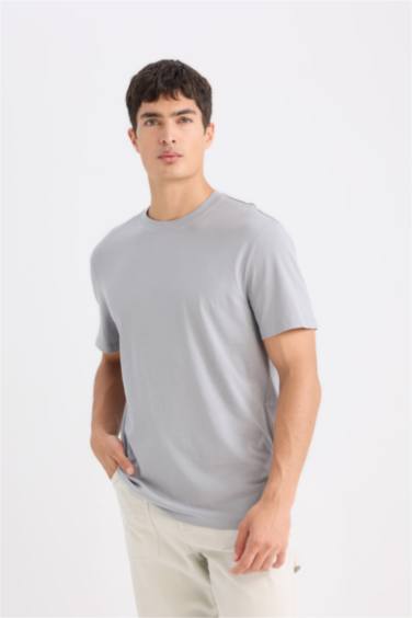 New Regular Fit Crew Neck Short Sleeve T-Shirt