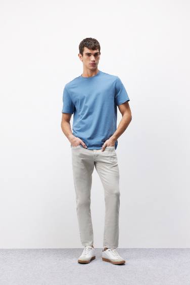 New Regular Fit Crew Neck Basic T-Shirt