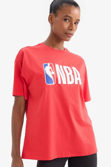 T-Shirt Oversize Col Rond imprimé à Manches Courtes NBA Wordmark de DeFactofit