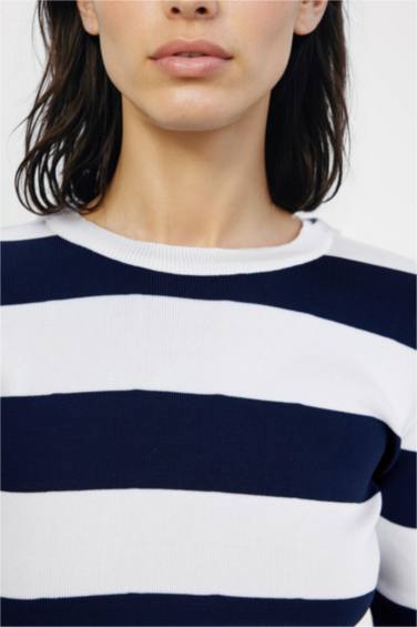Regular Fit Crew Neck Striped Knitted Pullover