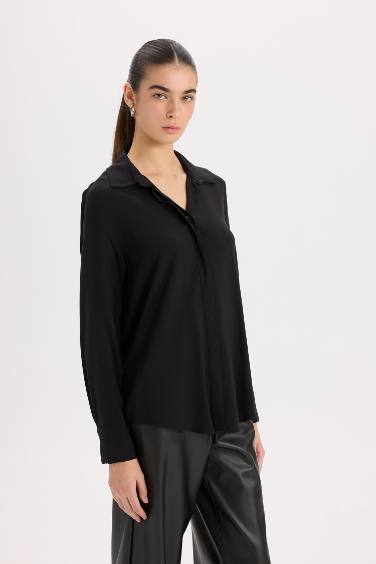 Chemise à manches longues et coupe régulière