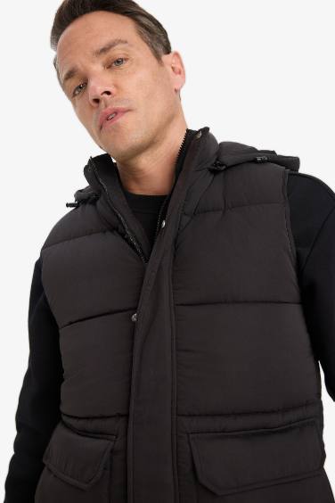 Su İtici Regular Fit Kapüşonlu Fermuarlı İç Cepli Şişme Yelek