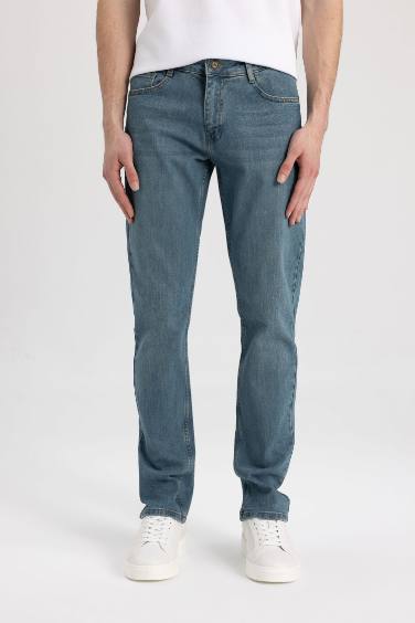 Pedro Slim Fit Normal Waist Narrow Leg Jeans