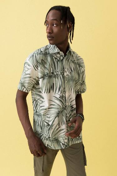 Relax Fit Short Sleeve Palm Print Shirt