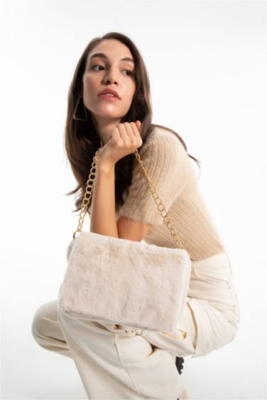 Женская сумка плюшевая с цепью