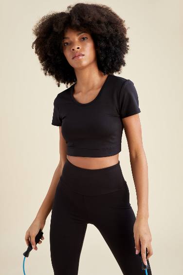 Crew Neck Short Sleeve Crop T-Shirt