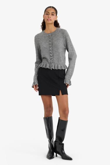 Mini Jupe noire droite à taille normale avec fente