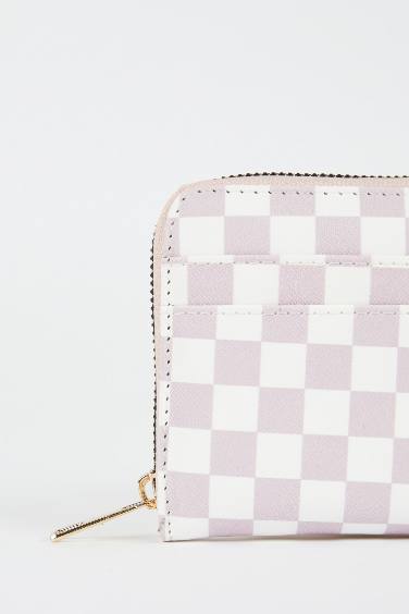 محفظة جلد صناعي مزخرفة بنقشة مربعات للسيدات