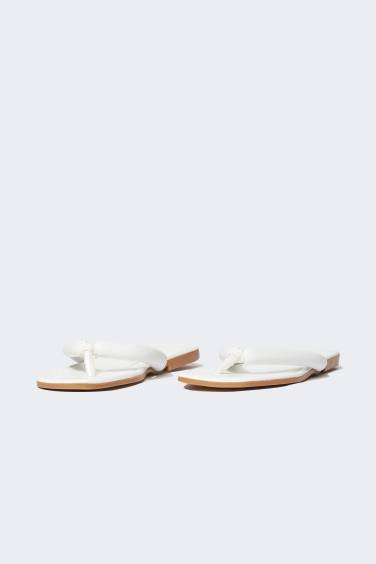 Woman Flat Sole Flip flops