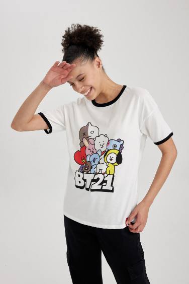 Regular Fit BT21 Licensed Crew Neck Printed Short Sleeve T-Shirt