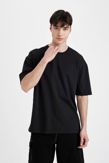 T-Shirt noir Oversize à manches courtes Col rond