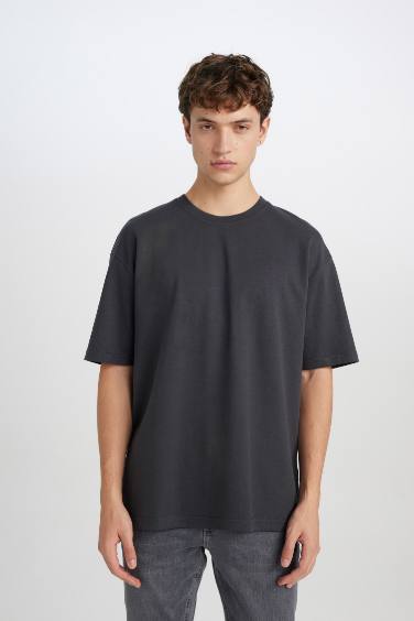 Oversize Fit Crew Neck Basic T-Shirt