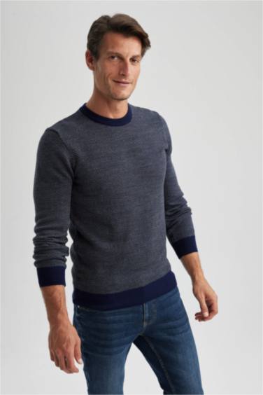 Standard Fit Crew Neck Knitwear Pullover