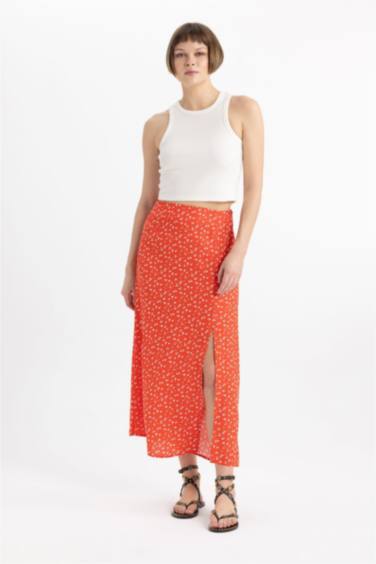 تنورة ميدي فلورال بقصة A بخصر عادي