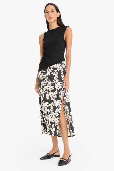 A Cut Patterned Regular Waist Midi Skirt