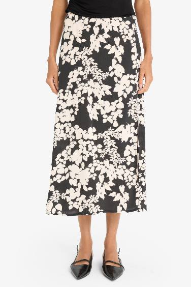 A Cut Patterned Regular Waist Midi Skirt