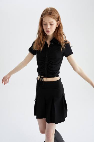 Slim Fit Short Sleeve Ruched Crop Shirt