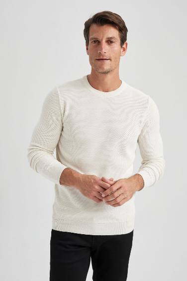 Pull-Over Tricot Col Ras Du Cou