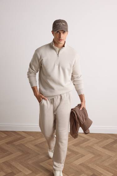 Regular Fit Dik Yaka Yarım Fermuarlı İçi Yumuşak Tüylü Basic Düz Sweatshirt
