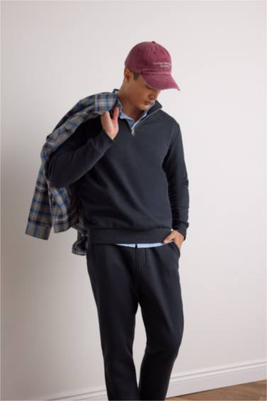 Regular Fit Dik Yaka Yarım Fermuarlı İçi Yumuşak Tüylü Basic Düz Sweatshirt