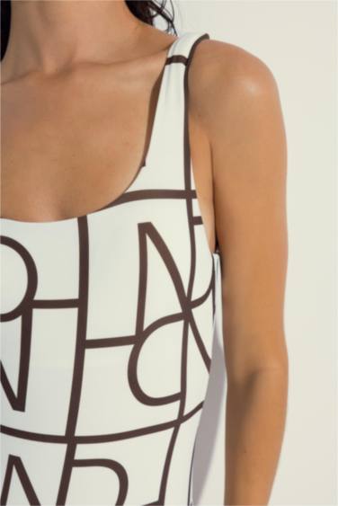 مايوه قصة عادية Fall In Love من