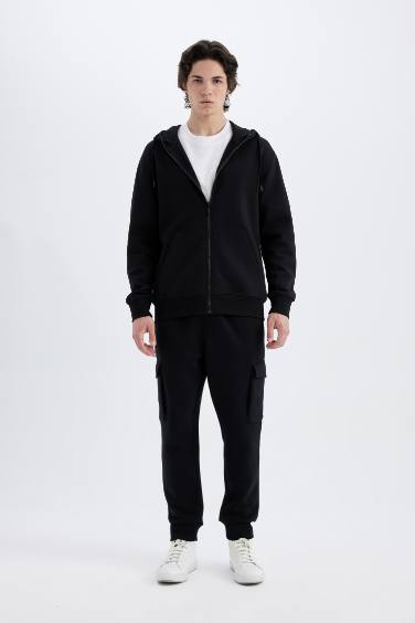 سويت شيرت اوفر سايز بغطاء للرأس بجيوب و بسحاب