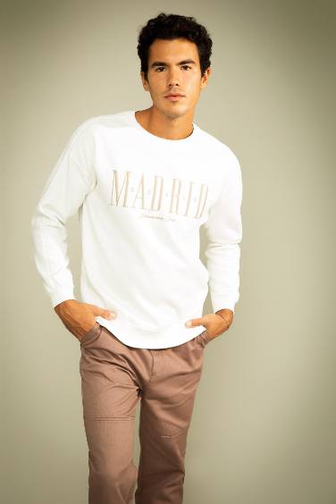 Comfort Fit Long Sleeve Sweatshirt