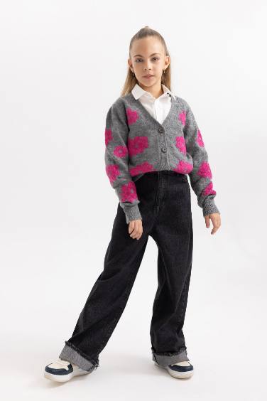 كارديجان بناتي تريكو قصة عادية بياقة V