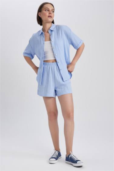 شورت بقصة عادية بخصر عادي