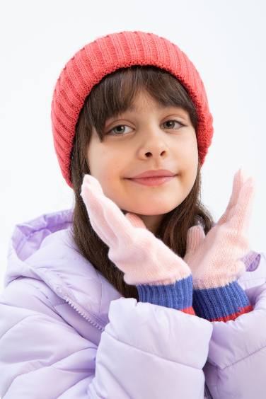 Ensemble bonnet et gants en tricot pour fille