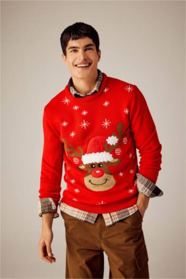 بلوفر تريكو قصة عادية بطبعة كريسماس