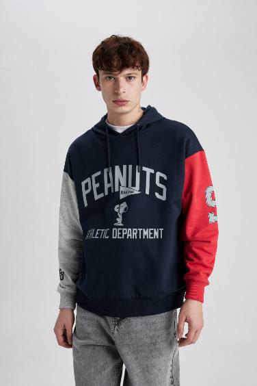 Oversize Fit Snoopy Licensed Sweatshirt