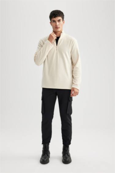 Ekru Tüylenme Yapmayan Soğuk Geçirmez Regular Fit Dik Yaka Fermuarlı Polar Sweatshirt